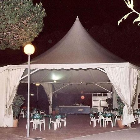 فندق La Imperial Luceni المظهر الخارجي الصورة
